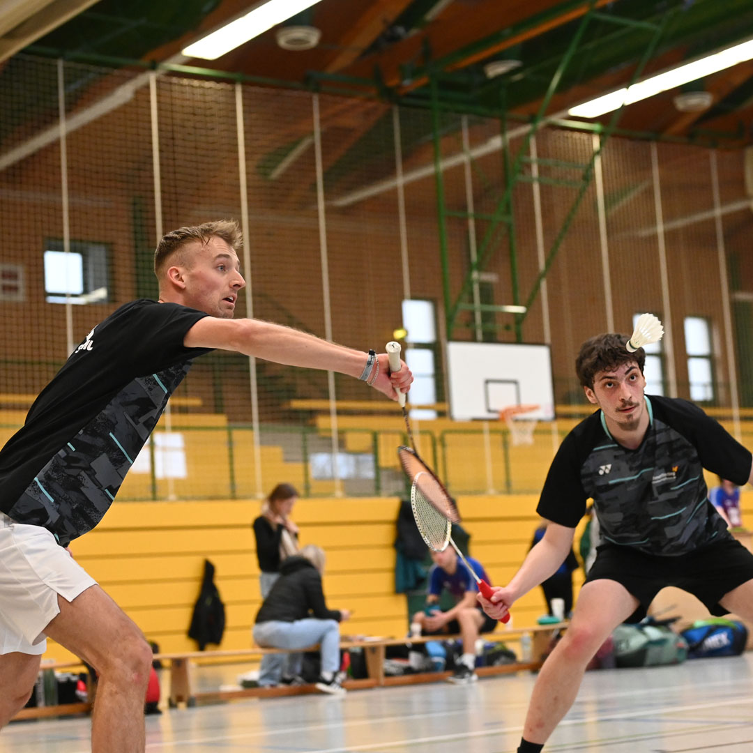 Hier ist ein Foto von Paul Chudziak und Justin Kahlert zu sehen.